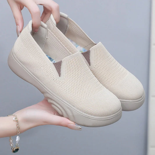 SOFT GO  SUMMER FLATS