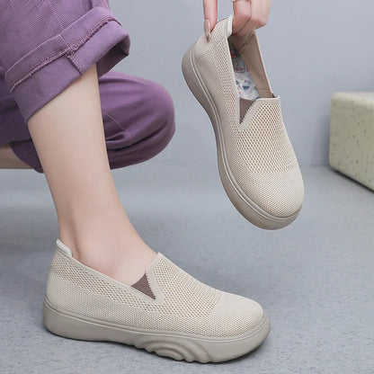 SOFT GO  SUMMER FLATS